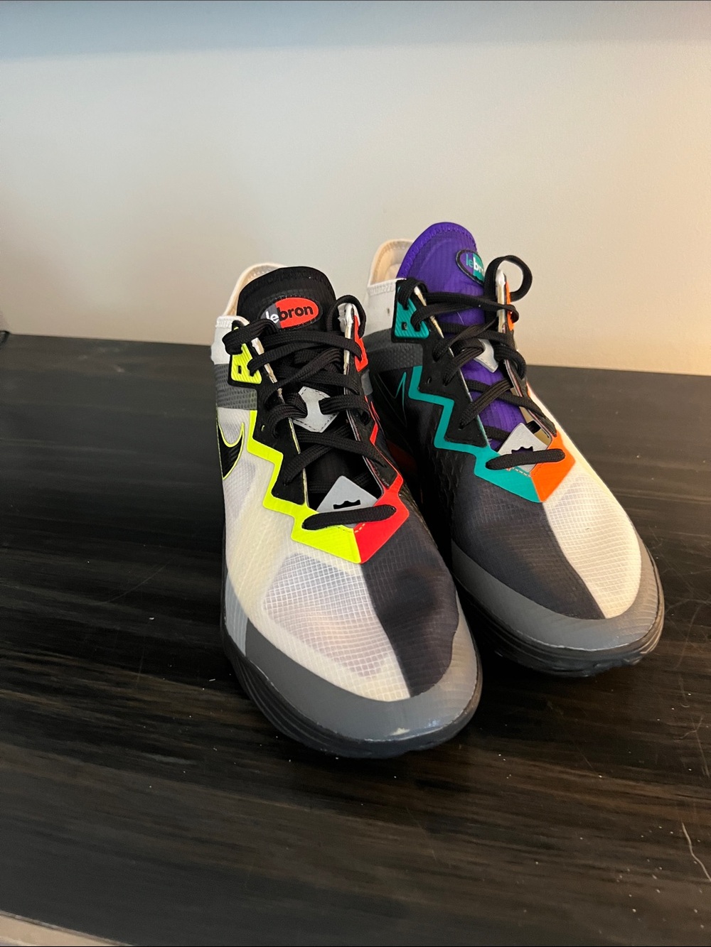 Nike Men's LeBron 18 lowtop 'Air Max 95